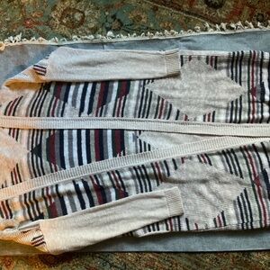 Urban Outfitters Cardigan/ Silence and Noise Brand size small, fits like medium